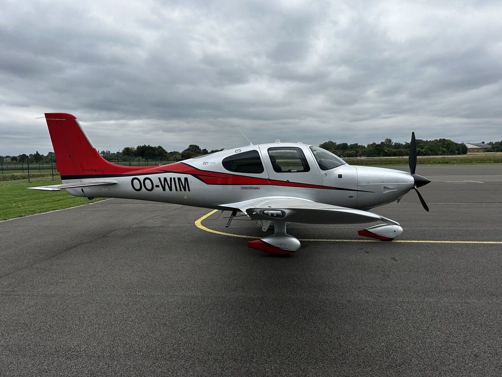 Cirrus SR22 G5, fotografía 2 de 11