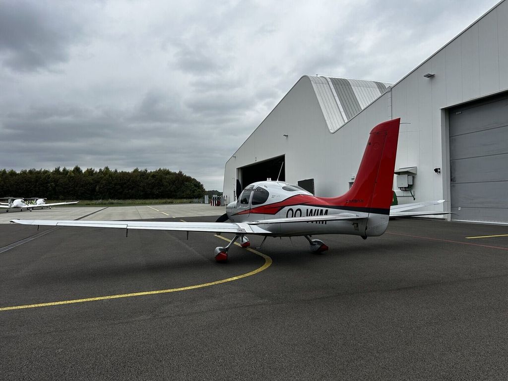 Cirrus SR22 G5, fotografía 4 de 11
