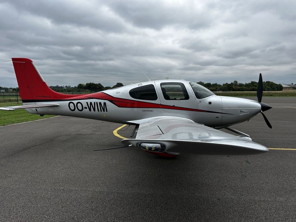 Cirrus SR22 G5, fotografía 6 de 11