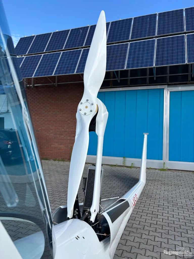 Schleicher ASH 25, fotografía 7 de 9