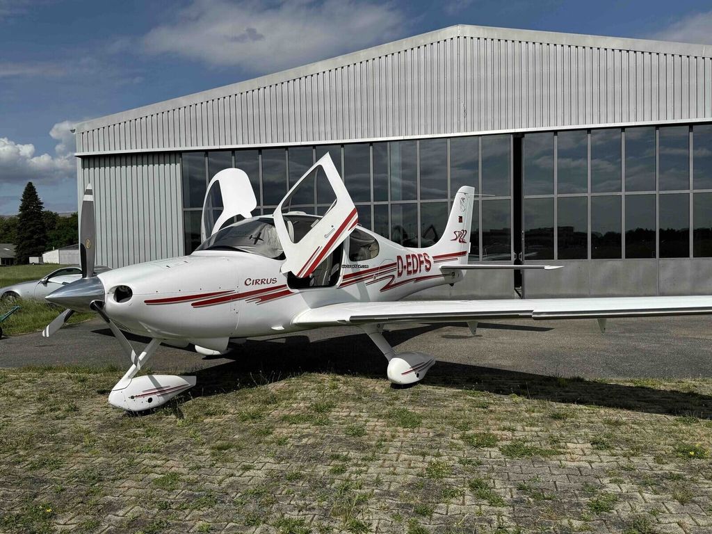 Cirrus SR22 G1, fotografía 7 de 18
