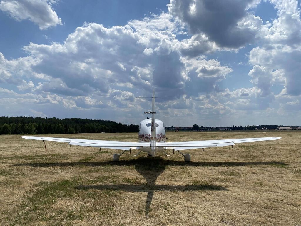 Cirrus SR22 G1, fotografía 10 de 18