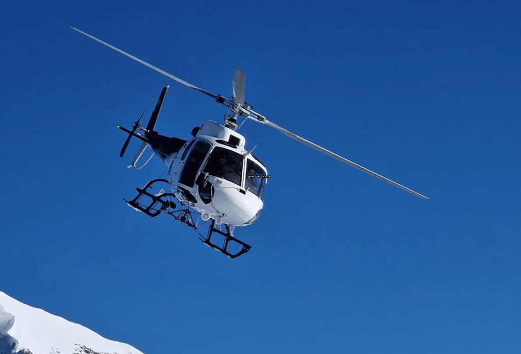 Airbus Eurocopter AS350 Écureuil, photo 2 sur 6