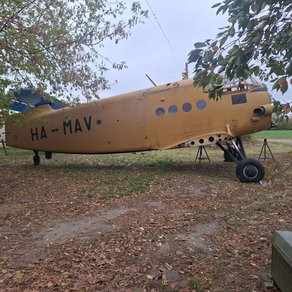 Antonov An-2, photograph 1 of 6