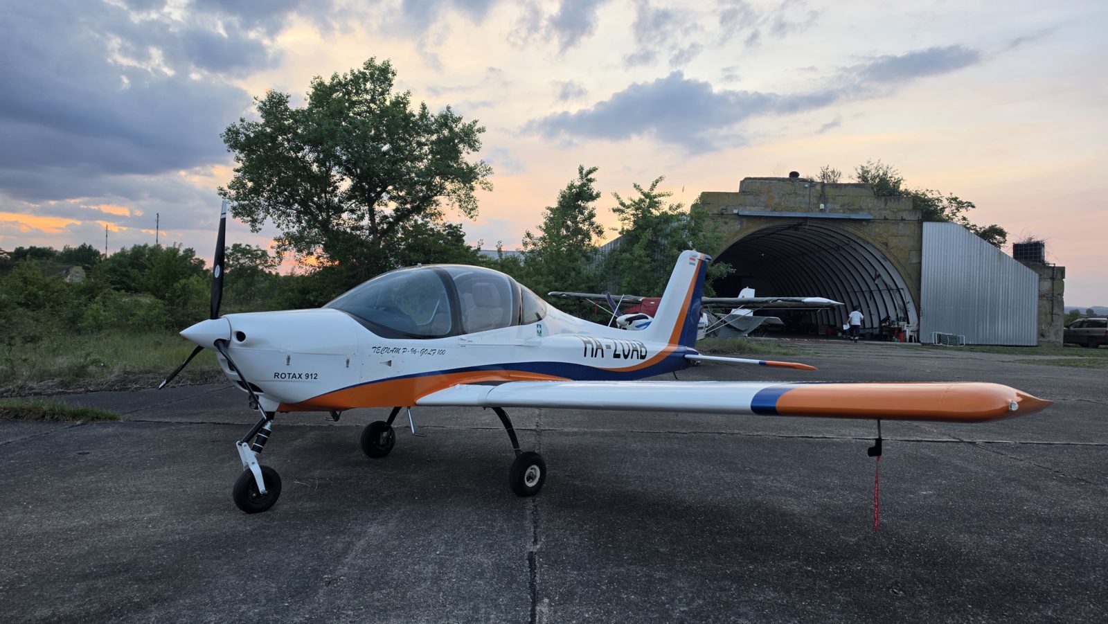 Tecnam P 96 P96 Golf 100, photo 1 sur 12
