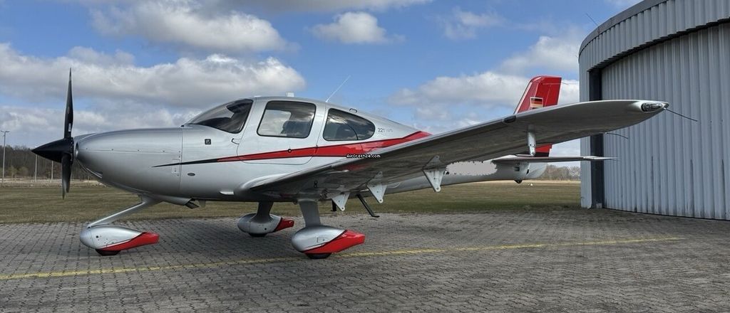 Cirrus SR22 G5 GTS, fotografía 3 de 18