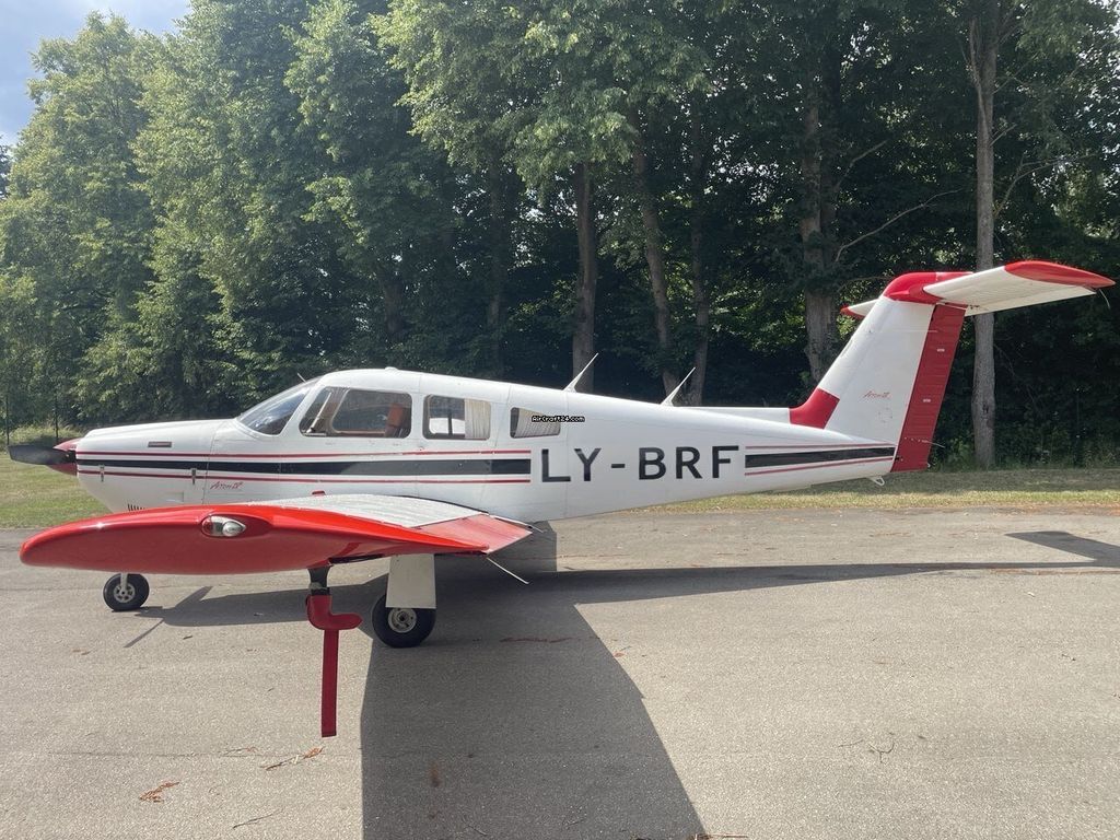 Piper PA-28, fotografía 2 de 6
