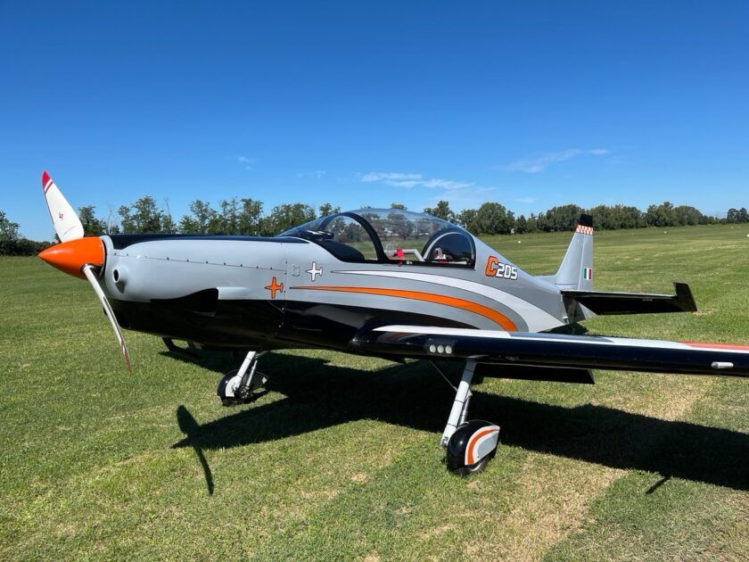 New Avio C205, photograph 2 of 4