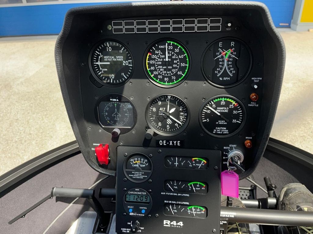 Robinson R44, fotografía 4 de 5