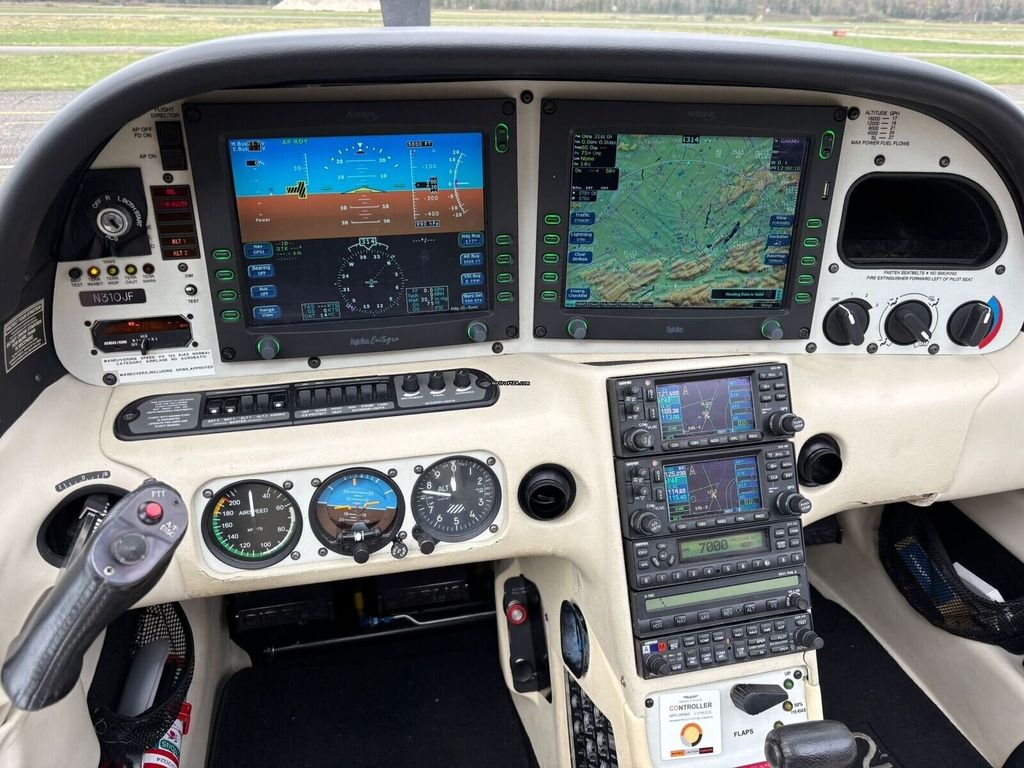 Cirrus SR22, fotografía 2 de 2