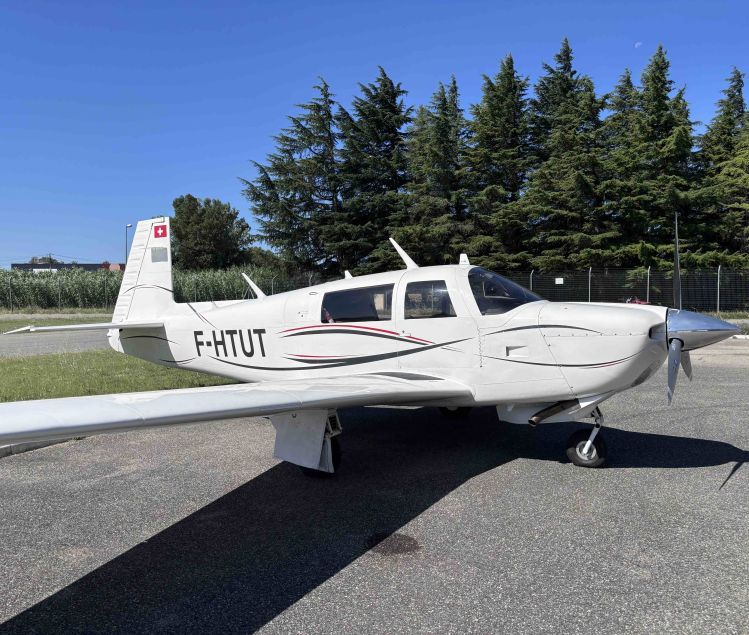 Mooney M20, photo 2 sur 3
