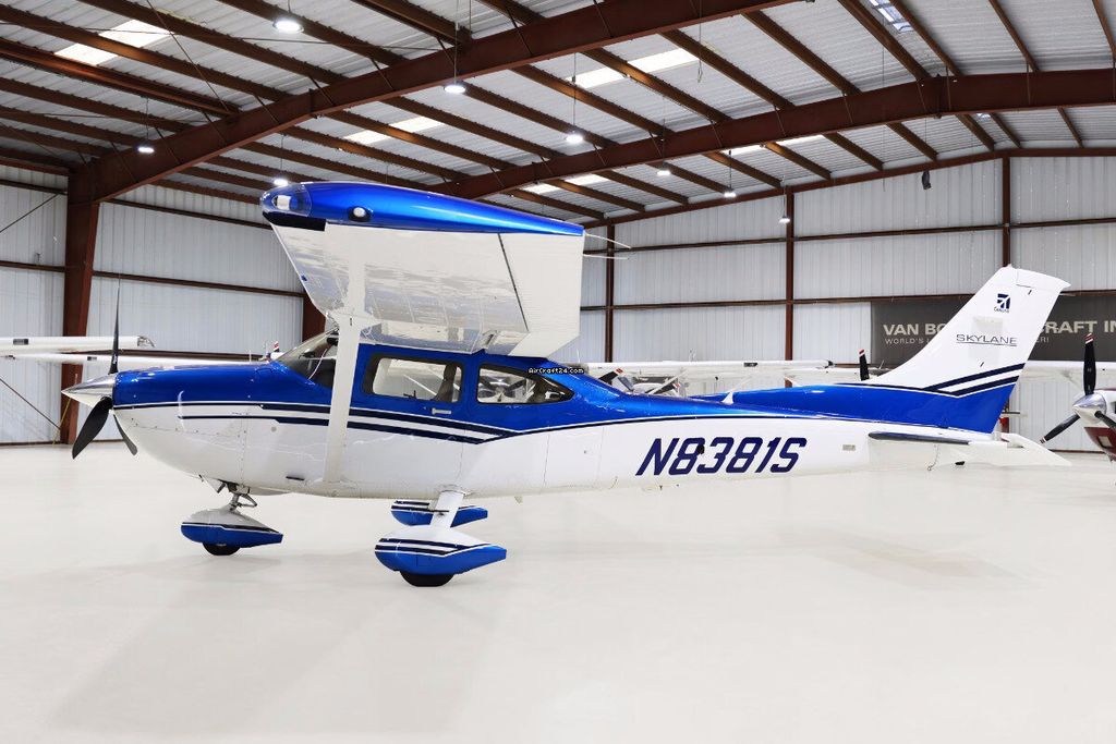 Cessna 182, Foto 1 von 6