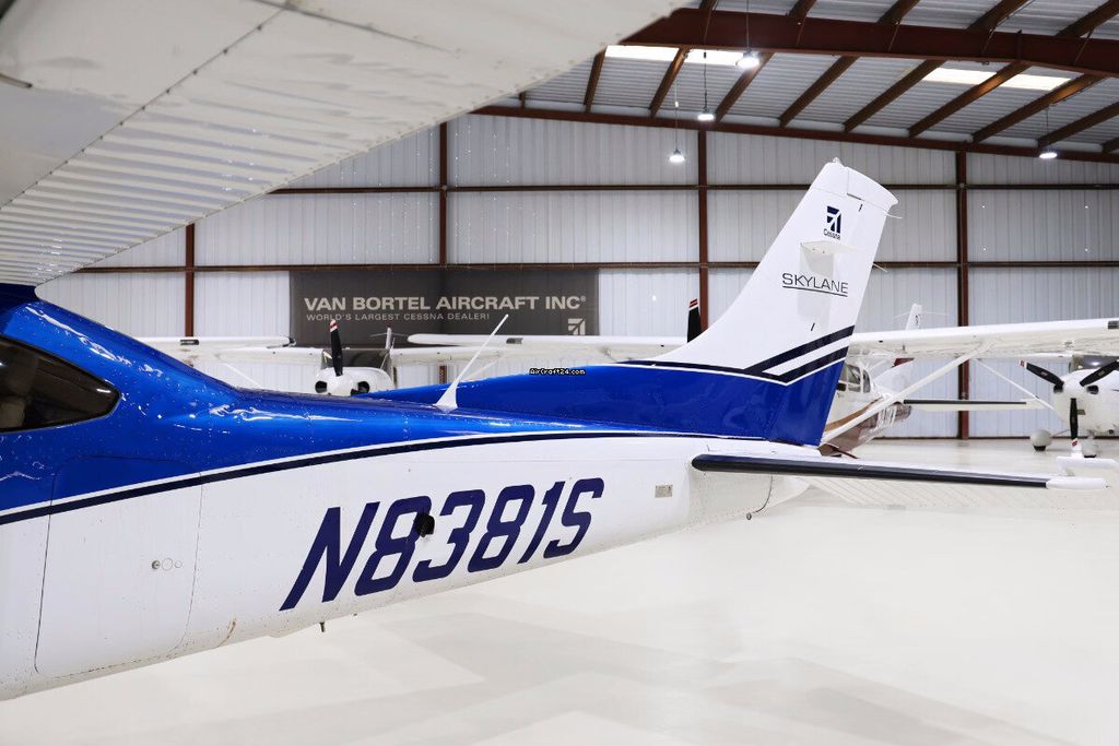 Cessna 182, Foto 4 von 6