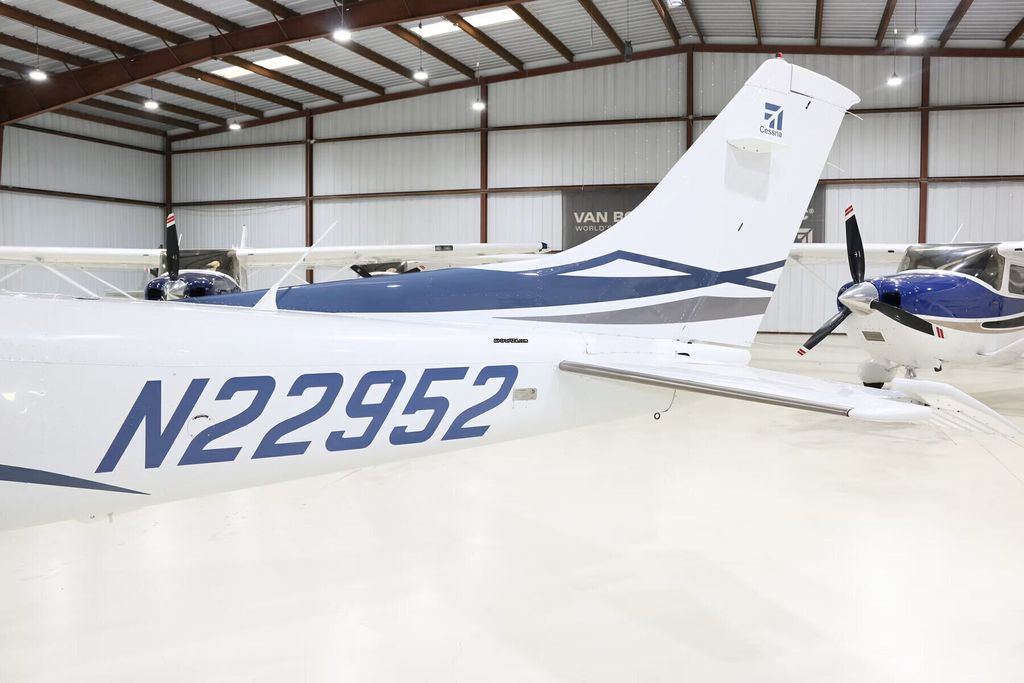 Cessna T182, photo 4 sur 6