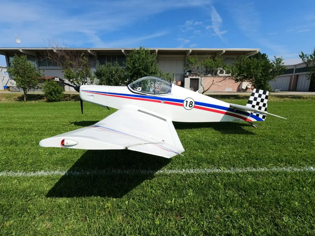 Jodel D18, fotografía 3 de 3
