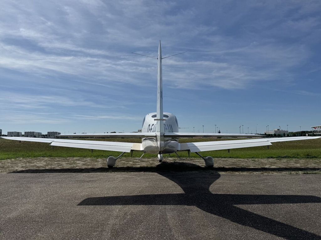 Cirrus SR20 GTS, fotografía 5 de 14