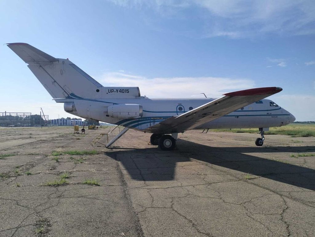 Yakovlev YAK 40, fotografía 2 de 5