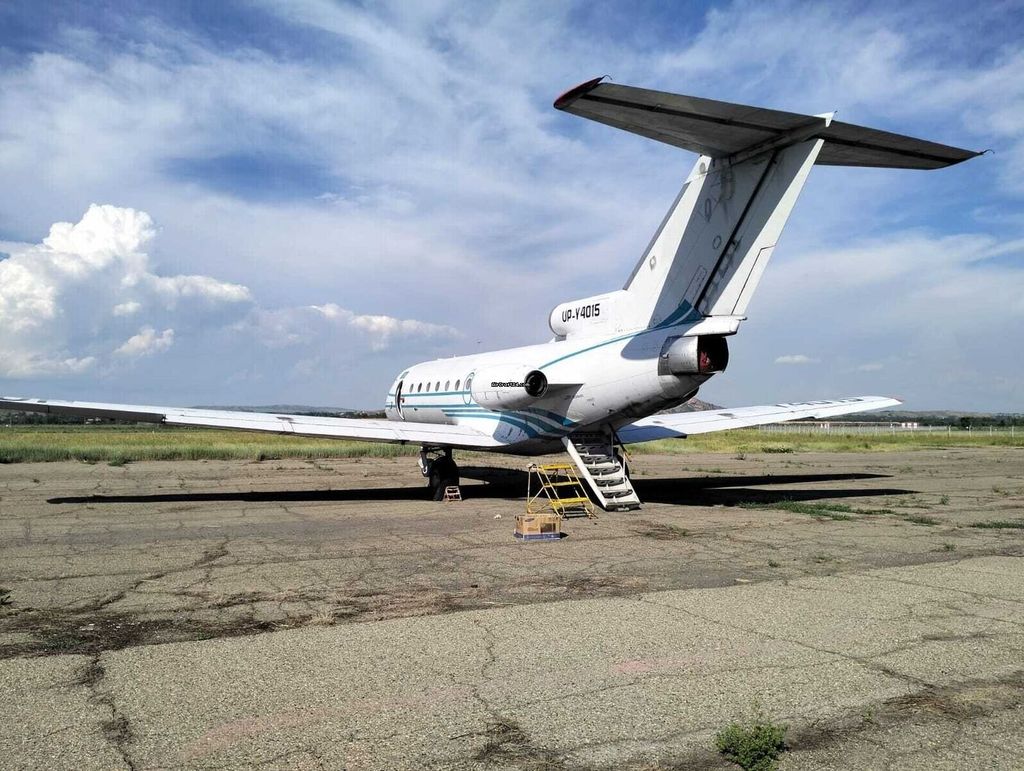 Yakovlev YAK 40, fotografía 3 de 5