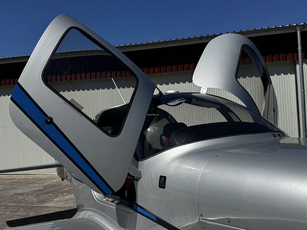 Cirrus SR22 FIKI A/C, fotografía 13 de 14