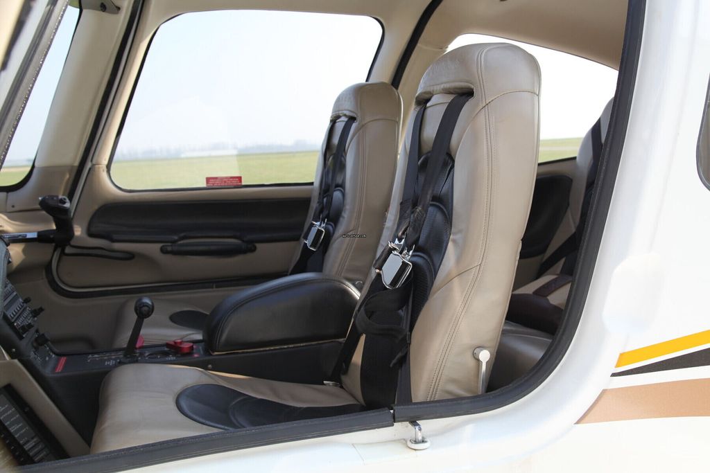 Cirrus SR22, fotografía 6 de 8