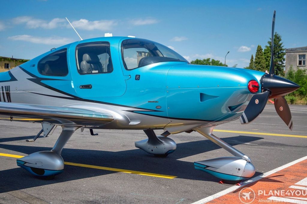 Cirrus SR22, fotografía 8 de 20