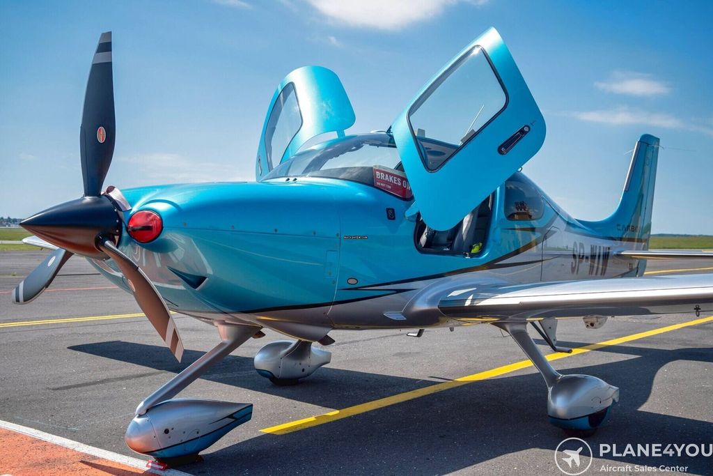 Cirrus SR22, fotografía 10 de 20