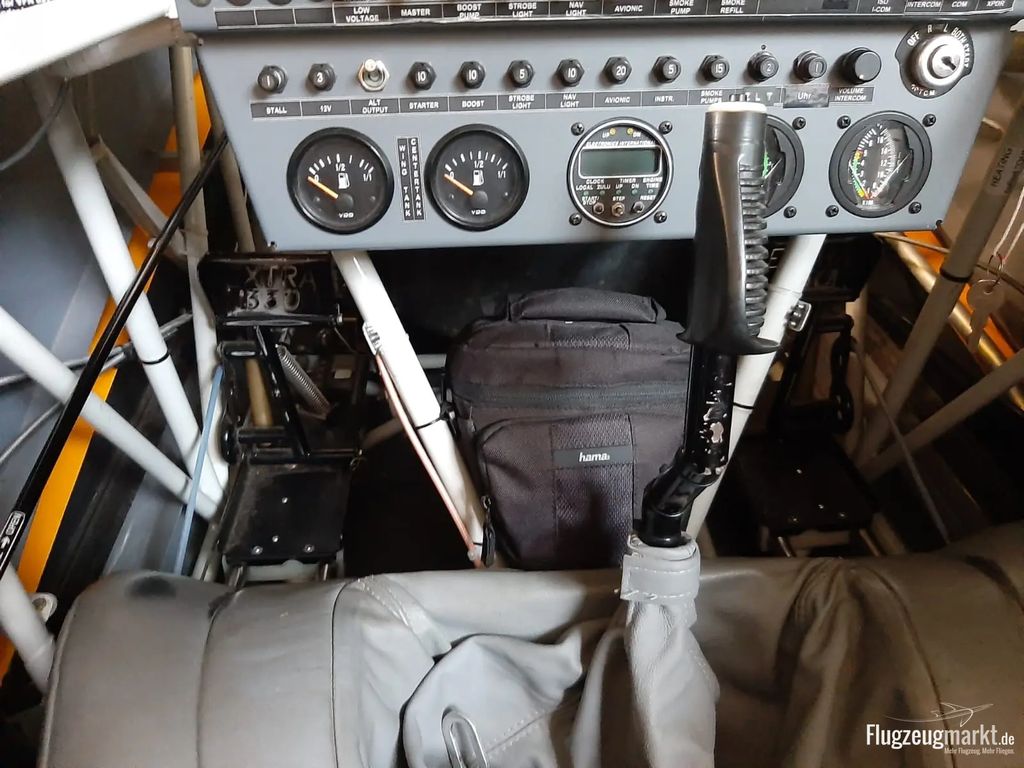 Extra Extra 330LC, fotografía 5 de 10