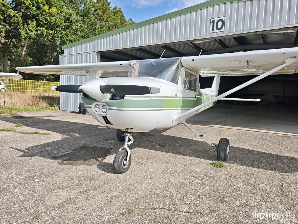 Cessna F150M, fotografía 2 de 7