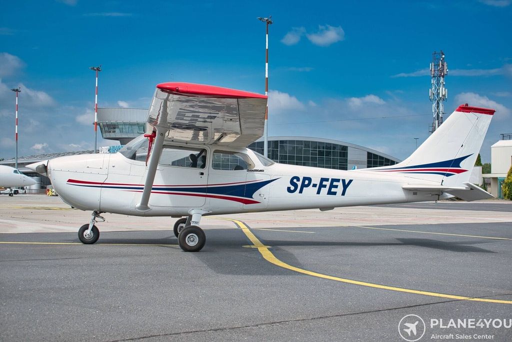 Cessna F172 Reims version, fotografía 2 de 20