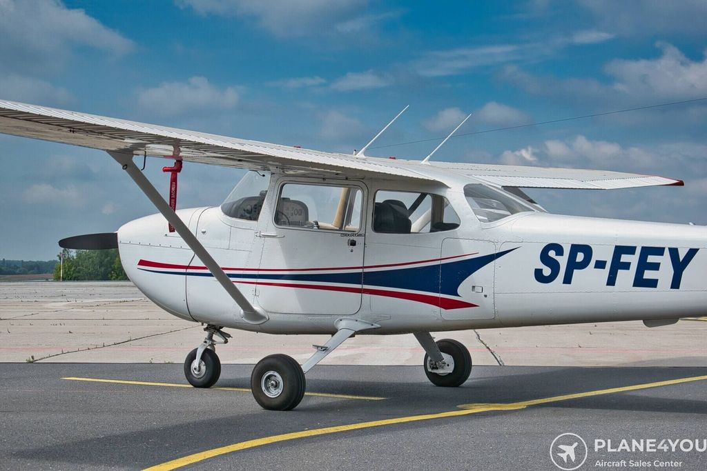 Cessna F172 Reims version, fotografía 3 de 20