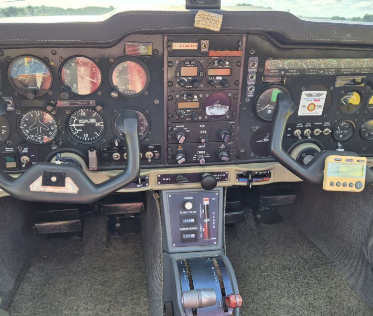 Grob G 115, Foto 1 von 3