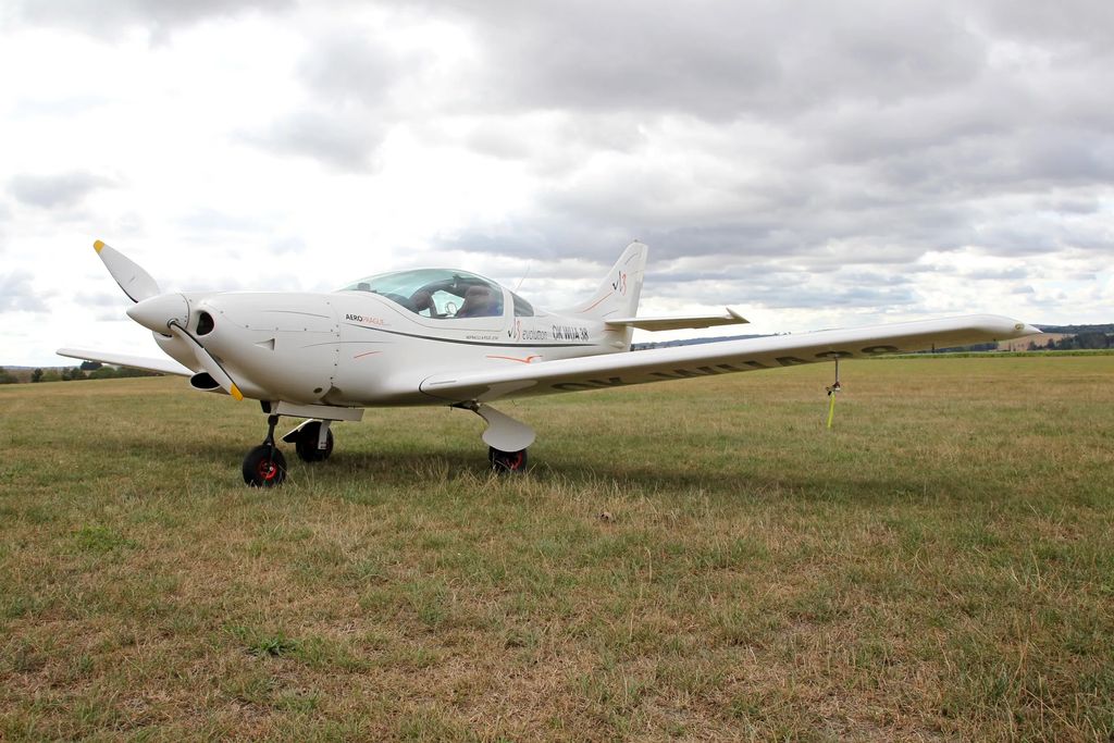 JMB Aircraft VL3, photograph 1 of 10