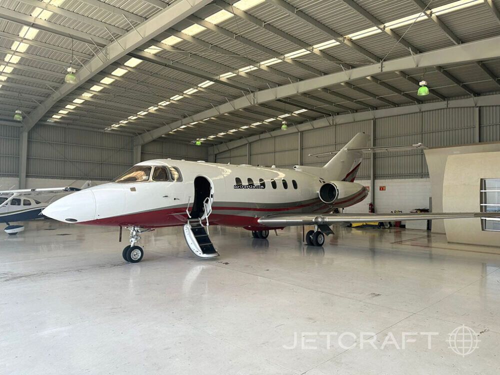Beechcraft Hawker 850XP, fotografía 13 de 17