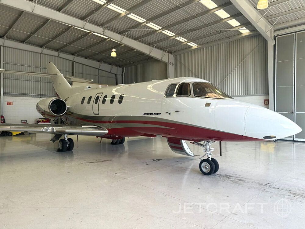Beechcraft Hawker 850XP, fotografía 14 de 17