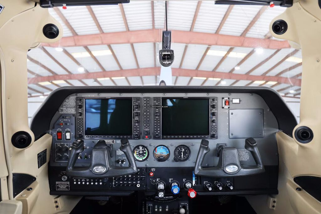 Cessna T206, fotografía 5 de 6