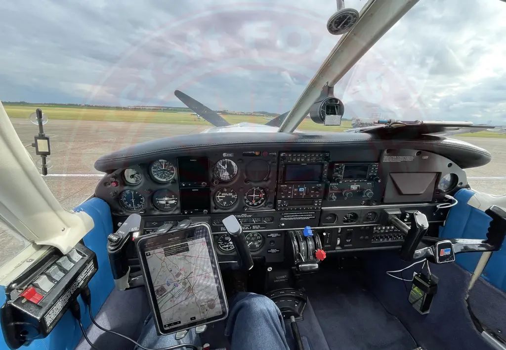 Piper PA-32 Cherokee Six, fotografía 2 de 8