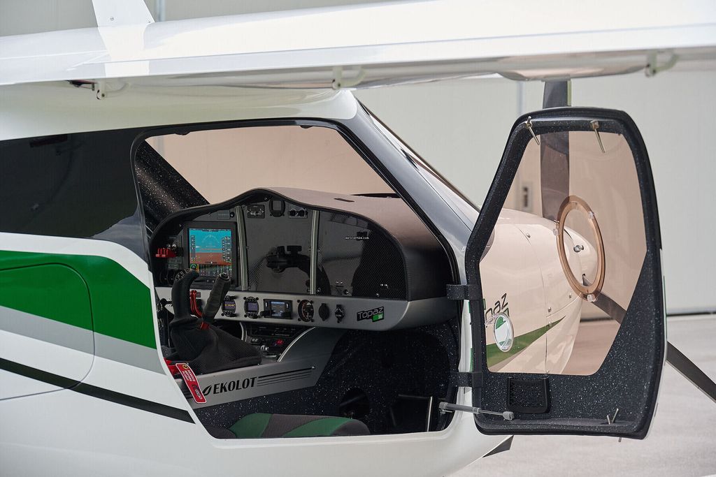 Ekolot KR-030, fotografía 12 de 18