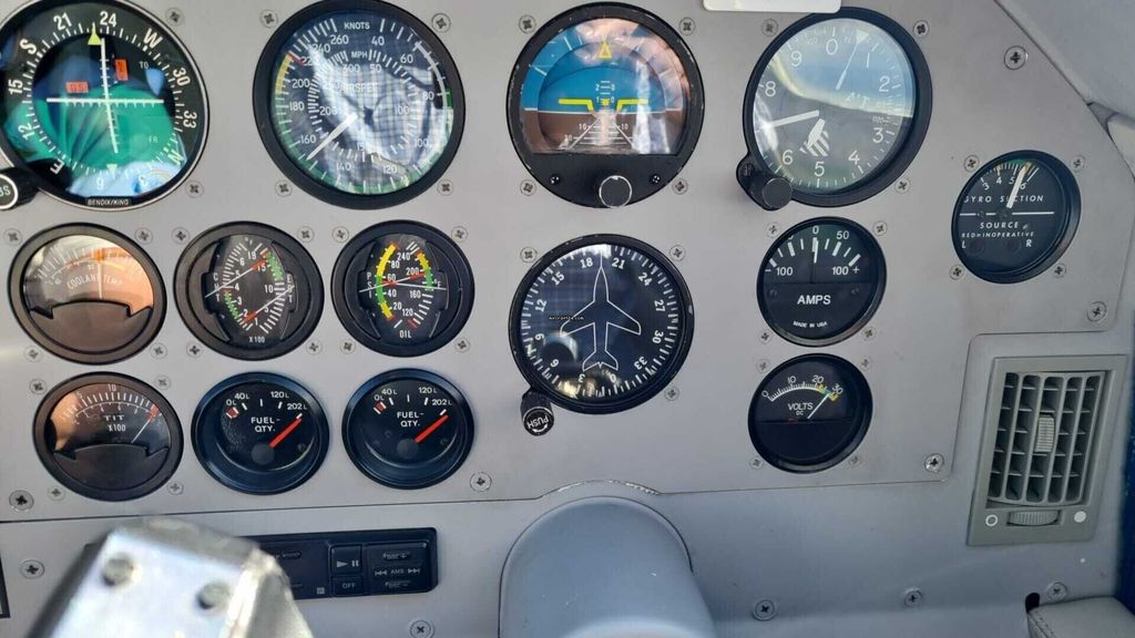 Extra EA 400, fotografía 4 de 10