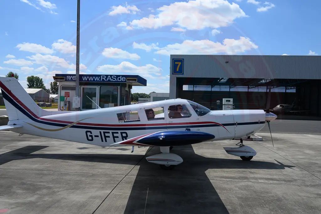 Piper PA-32 Cherokee Six, fotografía 8 de 8