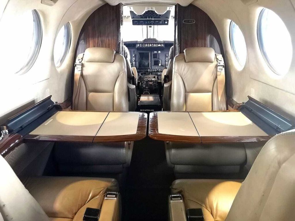Beechcraft B300, fotografía 3 de 4