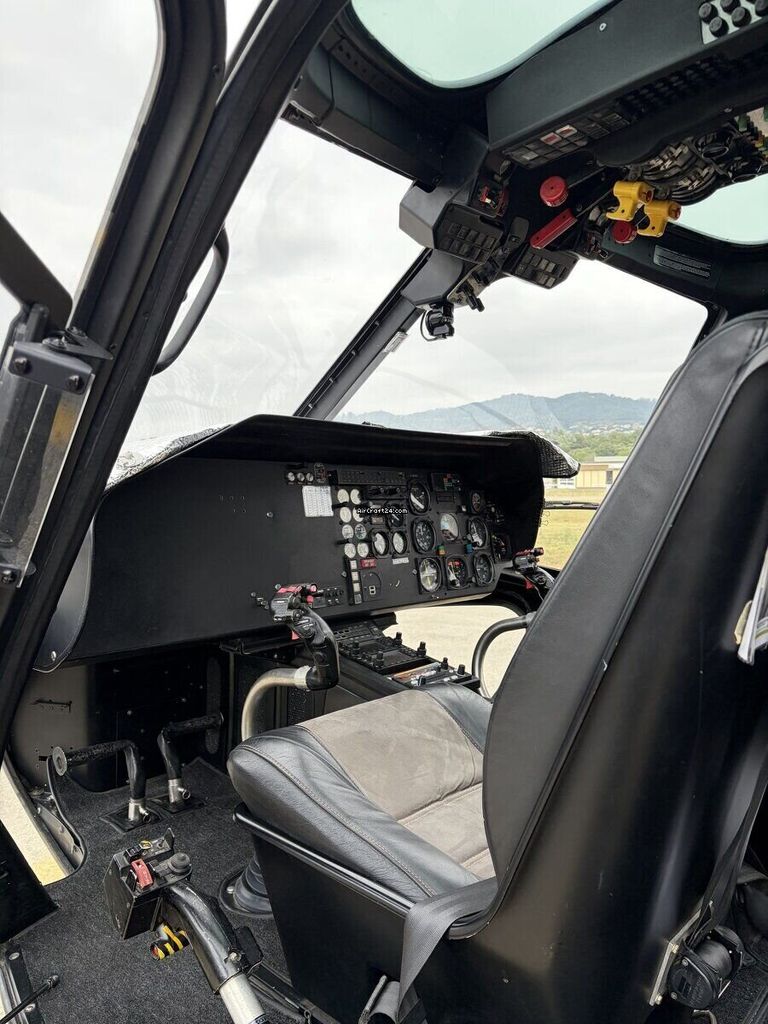 Airbus Helicopters AS355, Foto 2 von 9