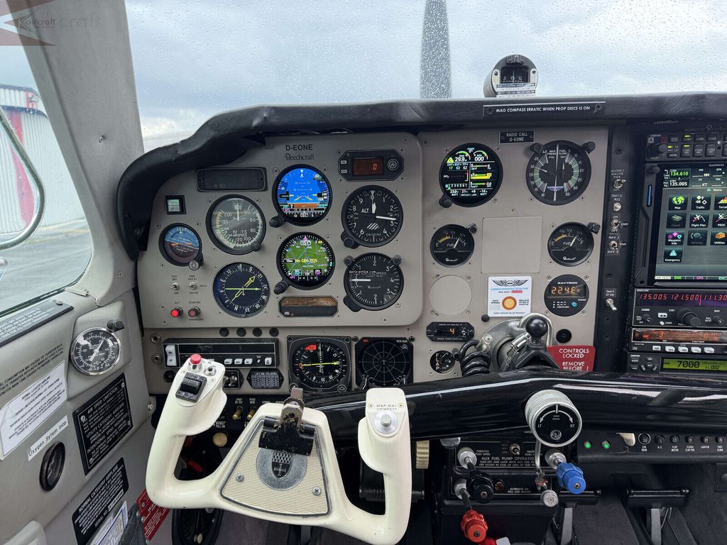 Beechcraft Bonanza, fotografía 11 de 13