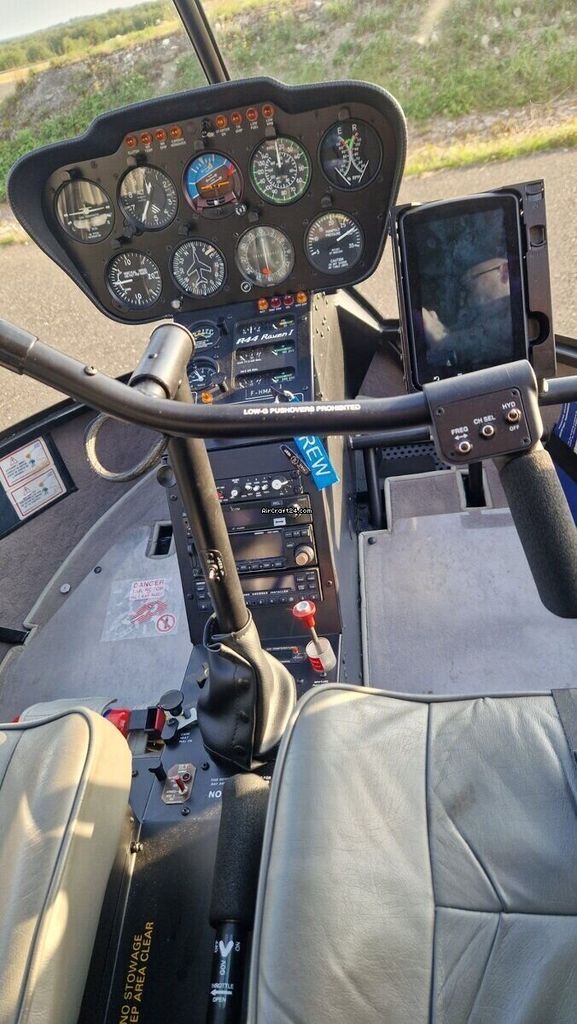 Robinson R44, fotografía 5 de 10