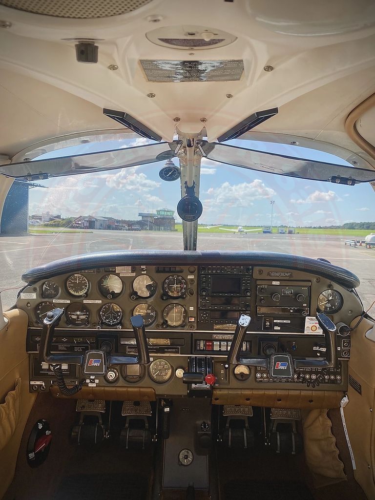 Piper PA-28, fotografía 3 de 11
