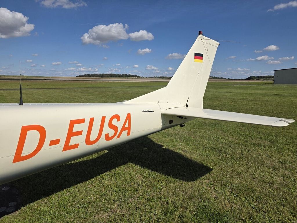 Cessna C150H, fotografía 3 de 5