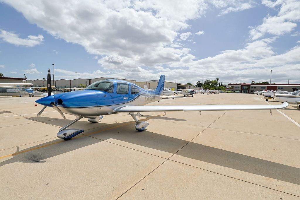 Cirrus SR20, fotografía 2 de 4