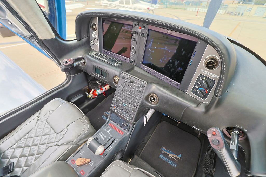 Cirrus SR20, fotografía 4 de 4