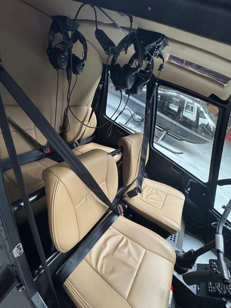 Robinson R44, fotografía 5 de 9