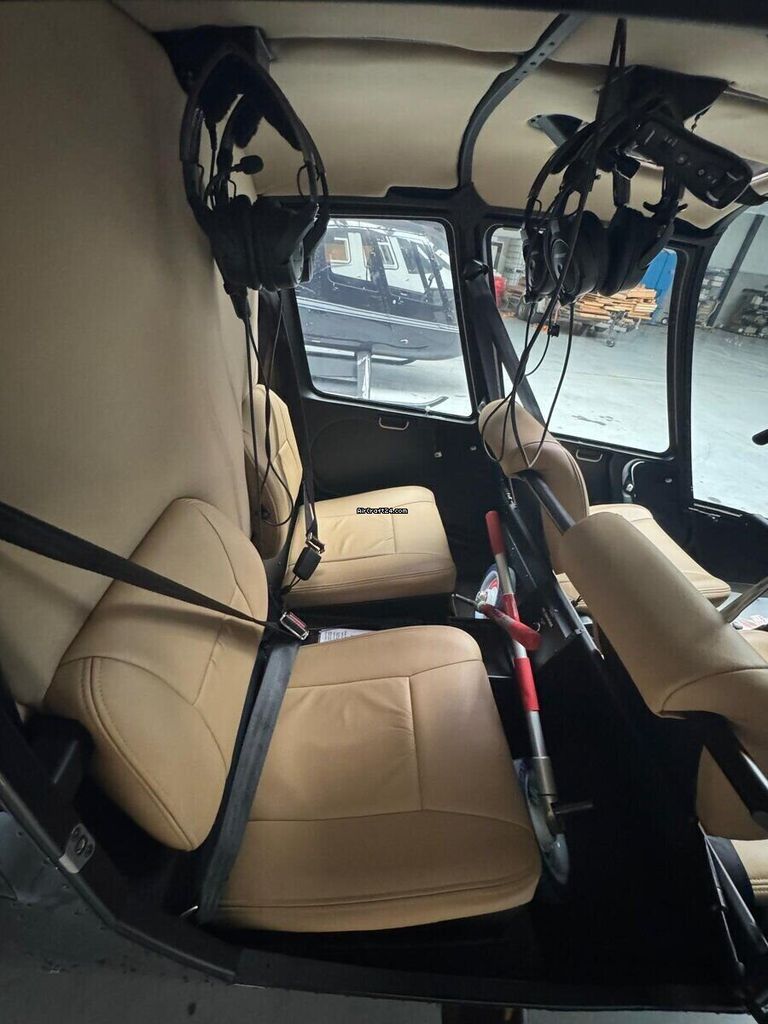 Robinson R44, fotografía 6 de 9