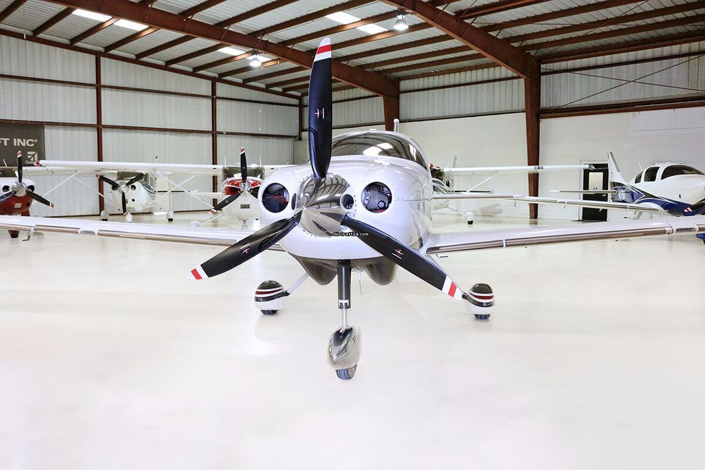 Cessna T240, fotografía 3 de 6